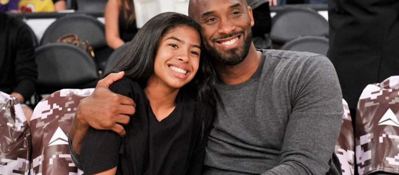 «Ράγισαν και οι πέτρες» στο «αντίο» του Κόμπι Μπράιαντ - «Μωρό μου να προσέχεις την Τζίτζι» (βίντεο)